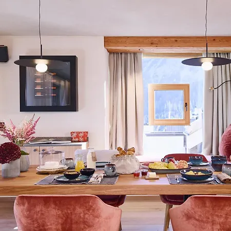 Belarosa - The Luxury Hideaway In The Swiss Alps Αρόζα